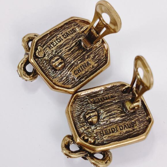 Vintage Signed Heidi Daus Blue Glass Bow Clip On Earrings Rhinestone Collectible - Picture 8 of 9